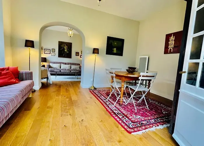 Villa Ker Den